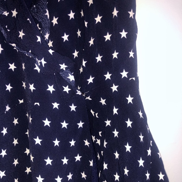 Lovers + Friends wrap top - Picture 3 of 4